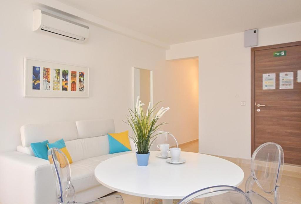 The Caves Apartments Saint Julian's Exterior foto
